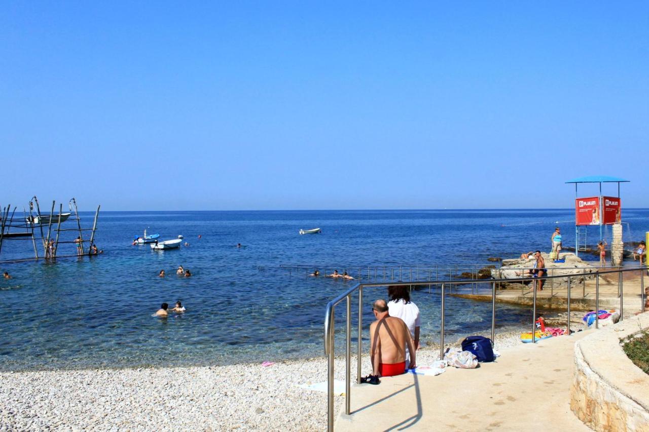 Apartment With A Parking Space Basanija, Umag - 7149 Savudrija