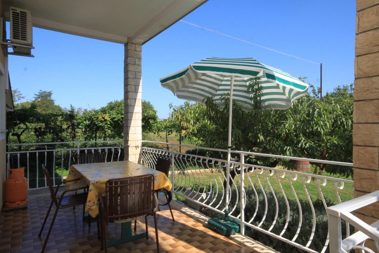 Apartment With A Parking Space Basanija, Umag - 7149 *